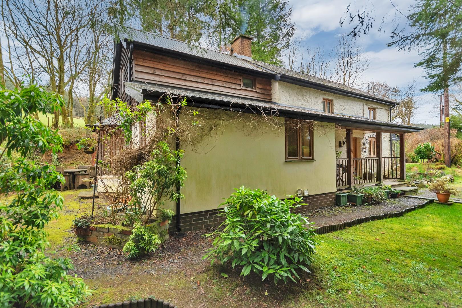 Foel Goch,, Llanidloes, SY18 6PS Estate Agents & Auctioneers